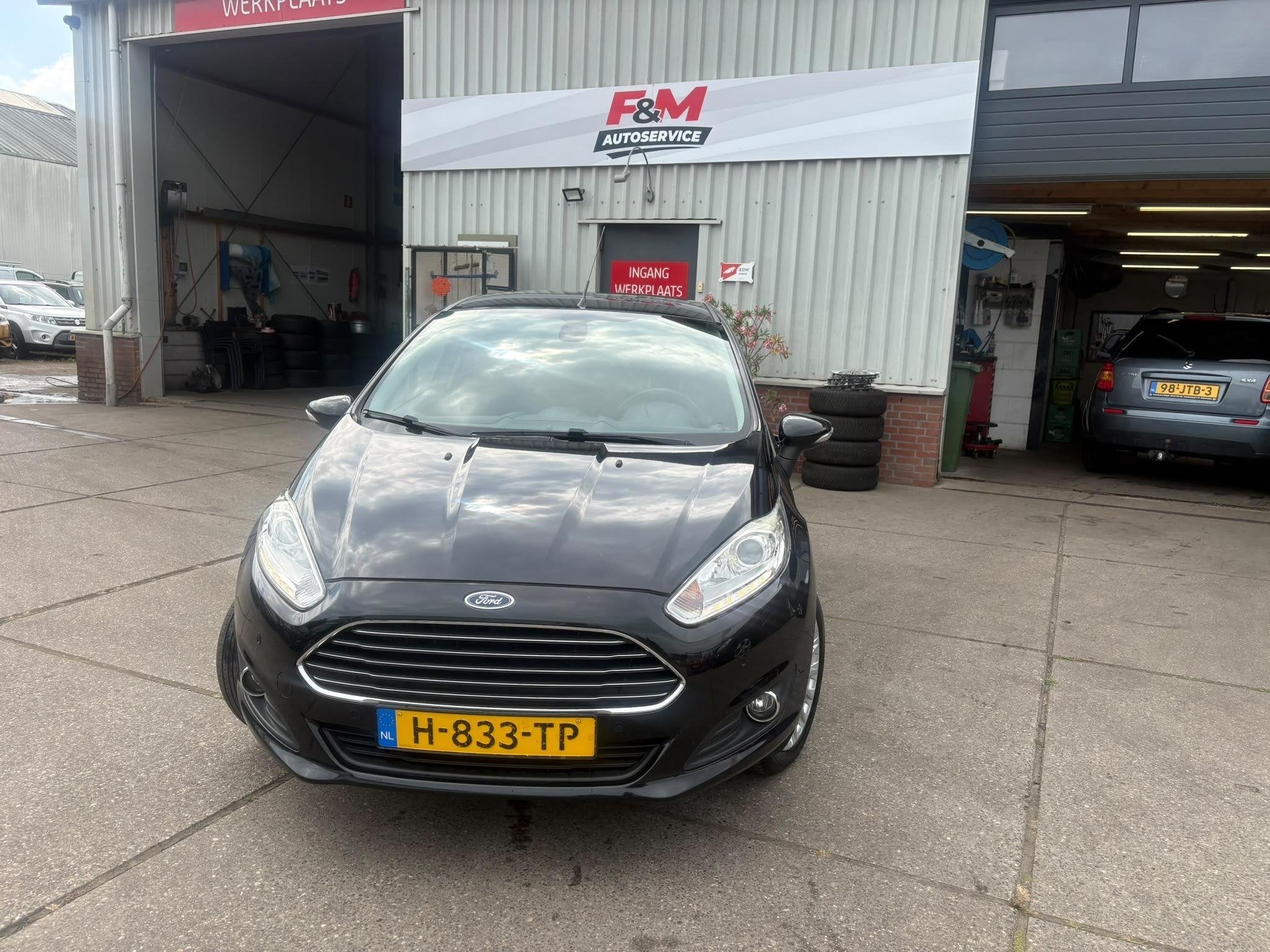 Ford Fiesta 1.0 EcoBoost Titanium Clima, stoelverwarming, PD, Voorwielaandrijving, Euro 6, Electronic Stability Program (ESP)