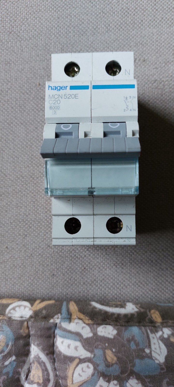 Hager Aardlek automaat 20 amp c karakter, Ophalen of Verzenden, Overige typen