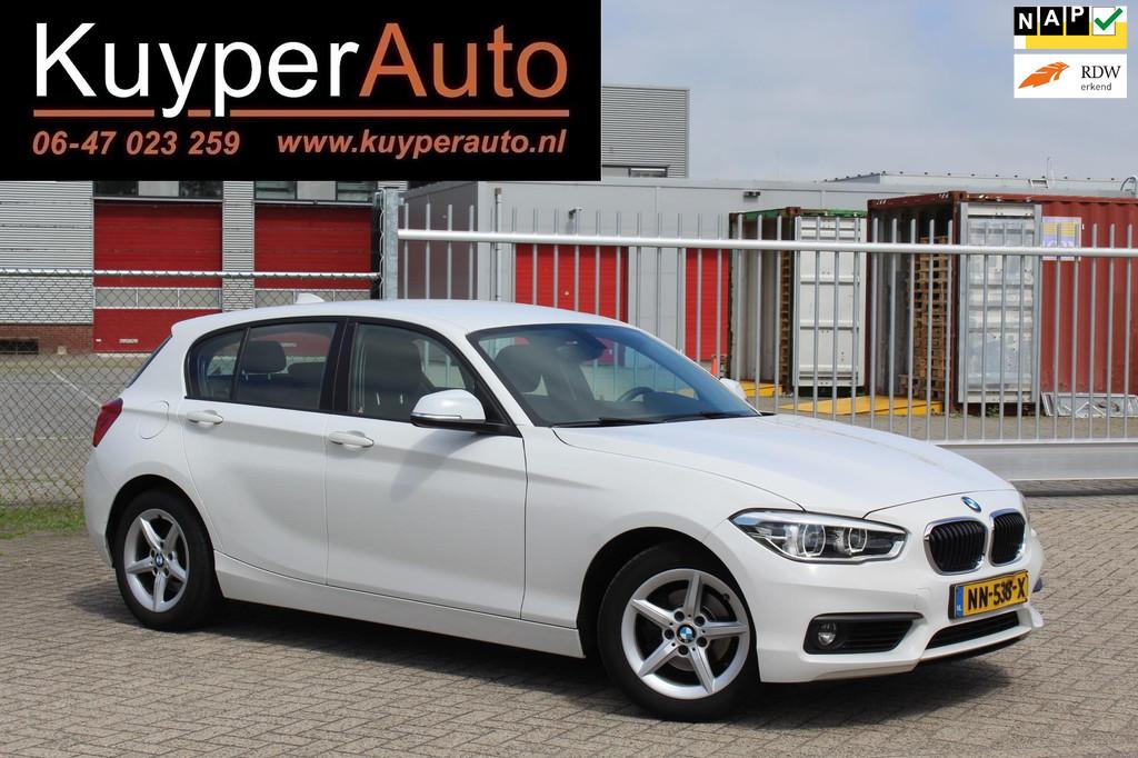 BMW 1-serie 118i Centennial Executive AUTOMAAT NAP MULTIMEDI, Gebruikt, Wit, Origineel Nederlands, Bedrijf