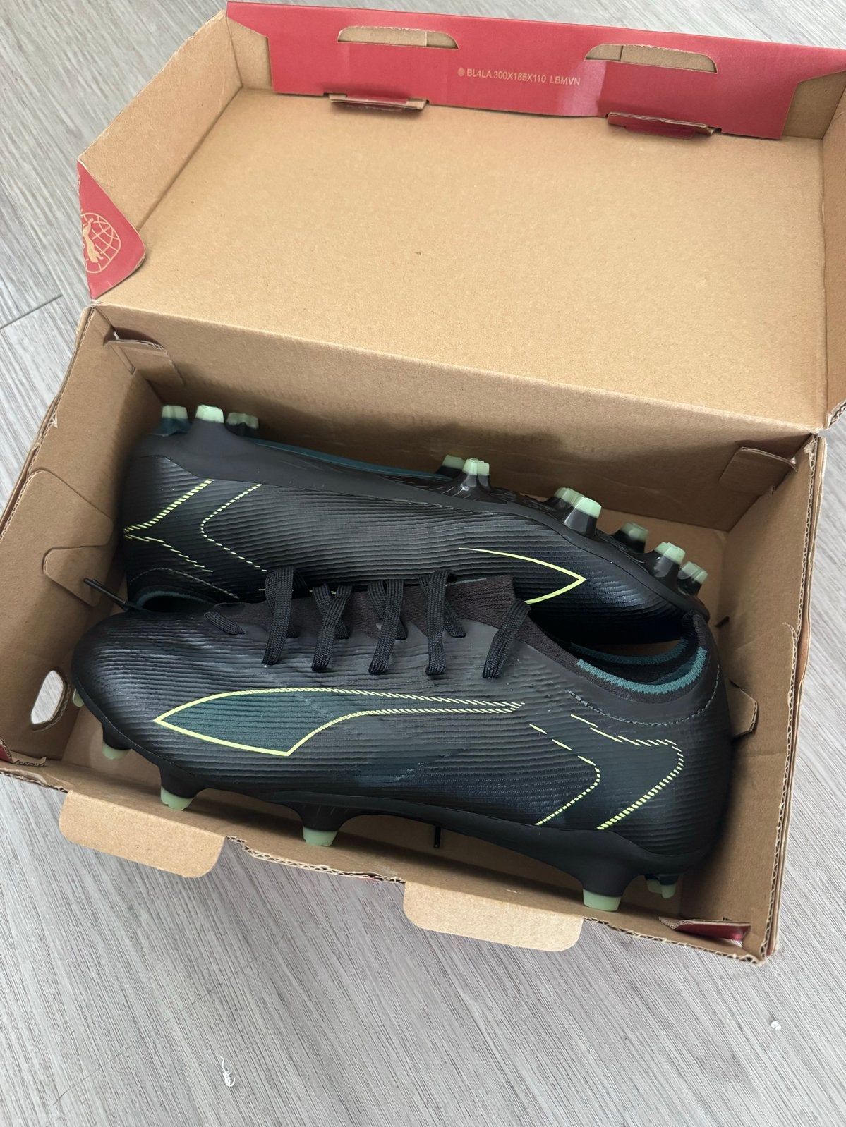Gloednieuwe Puma Ultra 6 Match FG/AG voetbalschoenen, Ophalen of Verzenden, Nieuw, Schoenen