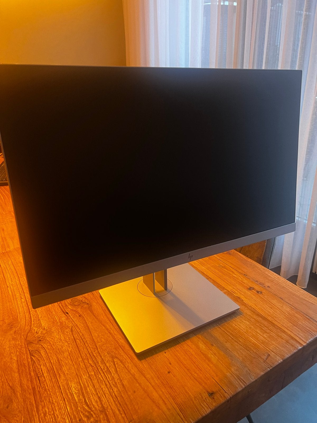 HP E233 Monitor - 23 inch met strakke lijnen (nog 1), Computers en Software, Monitoren, Ophalen, IPS, In hoogte verstelbaar, Full HD