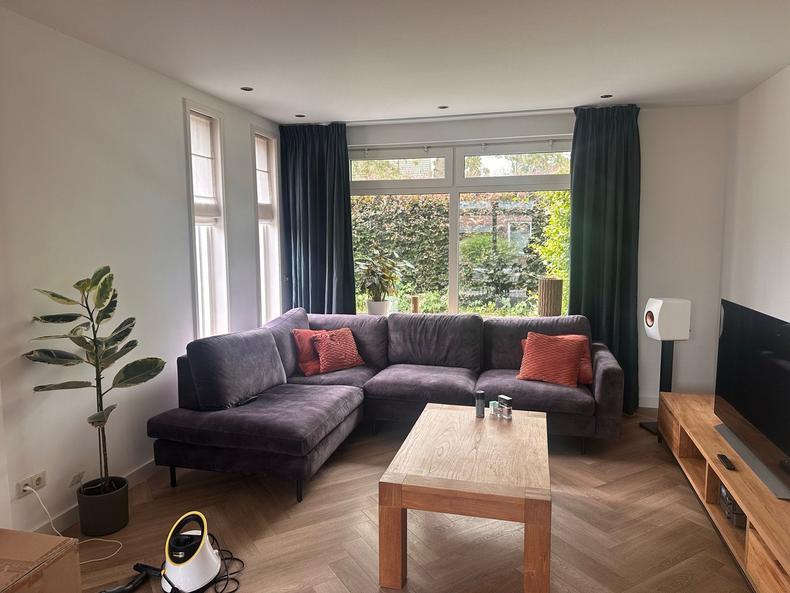 Comfortabele fluwelen hoekbank - 4 jaar oud, Ophalen, Gebruikt, Hoekbank, Stof