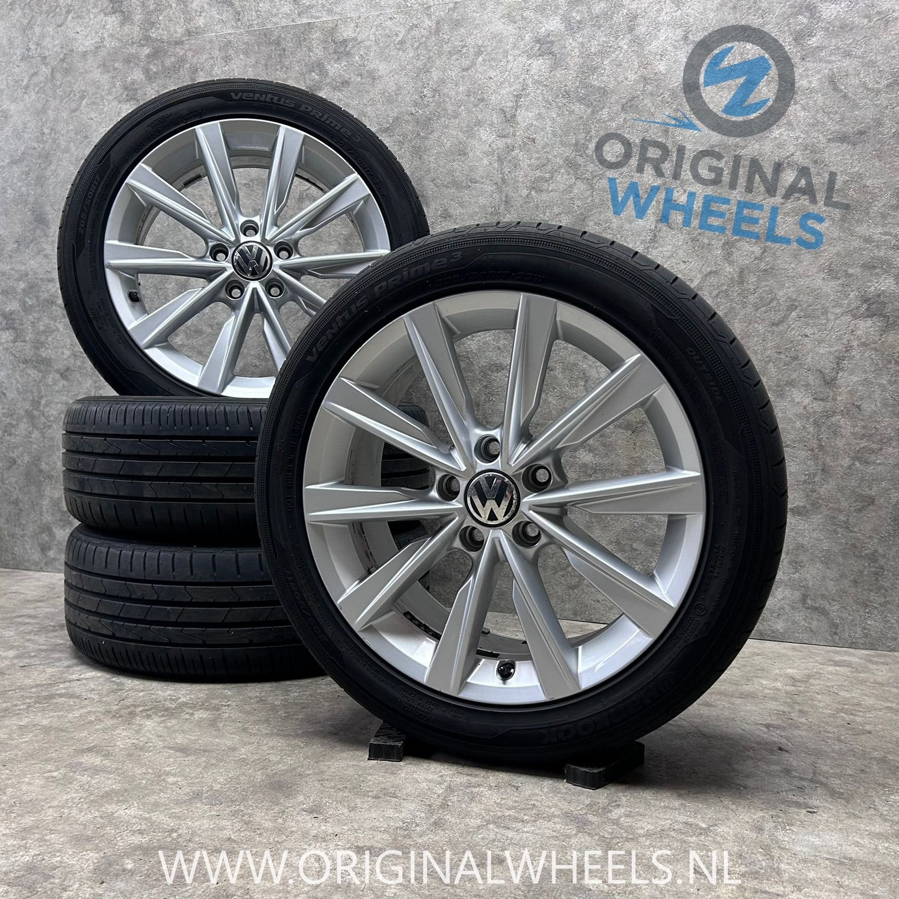 17 inch originele Philadelphia velgen + zomerbanden VW Golf