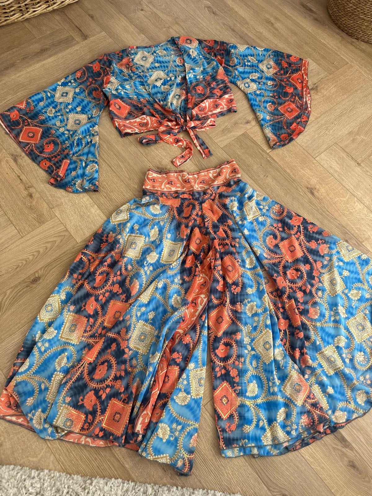 Bohemian Ibiza Flair Broek met Topje - Meerkleurig Maat M, Kleding | Dames, Maat 38/40 (M), Overige kleuren, Ophalen of Verzenden