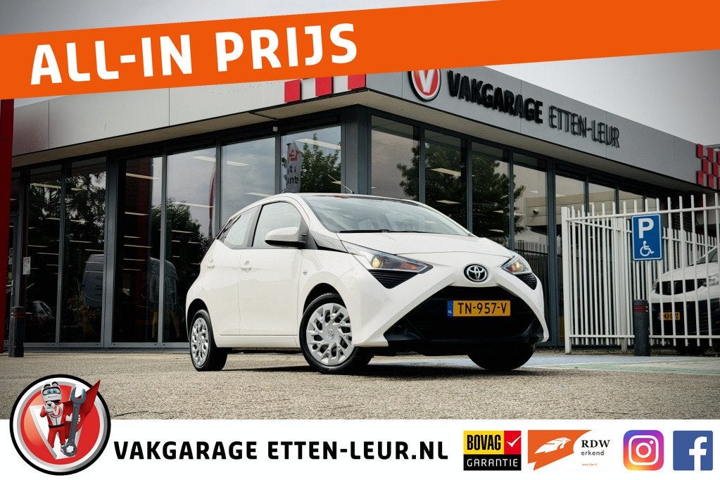 Toyota Aygo 1.0 VVT-i x-play | CAMERA | CARPLAY + ANDROID, Auto's, Voorwielaandrijving, 12 maanden, Stof, Euro 6
