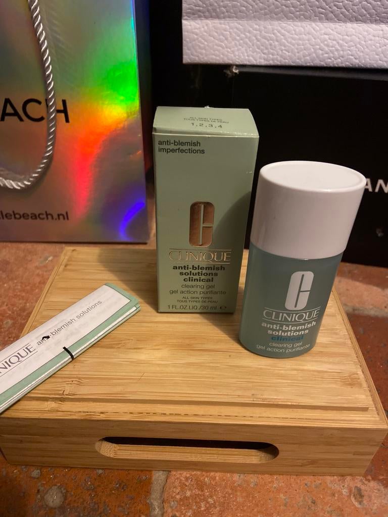 Clinique anti-blemish solutions clearing gel 30ml nieuw, Ophalen of Verzenden, Nieuw, Gehele gezicht, Reiniging