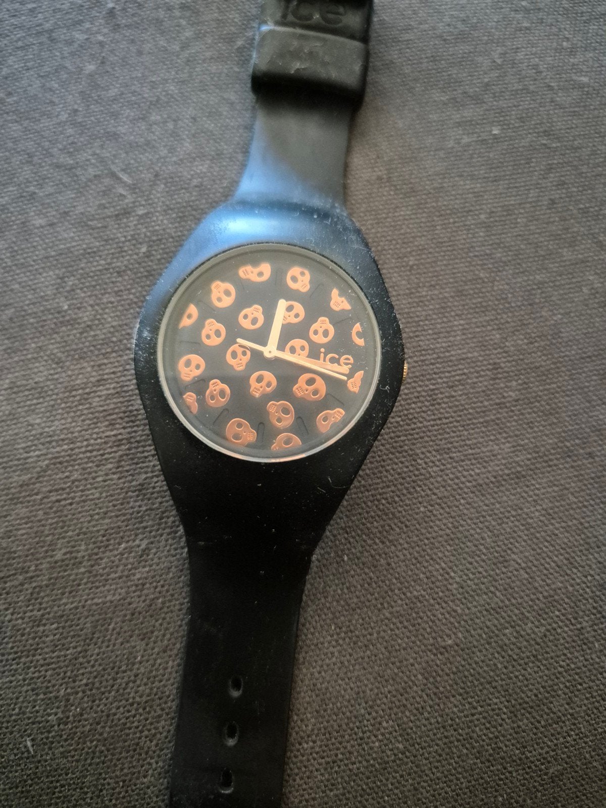Ice Watch met doodskopjes - Zwart polshorloge, Overige merken, Kunststof, Gebruikt, Polshorloge