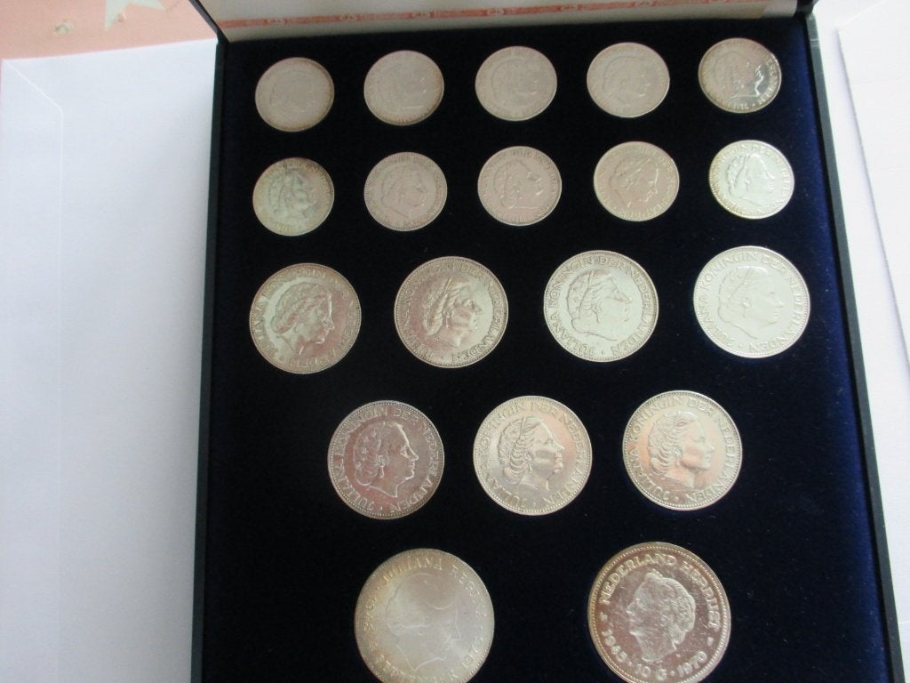 Cassette zilveren munten koningin Juliana, Koningin Juliana, Setje, Zilver, Overige waardes