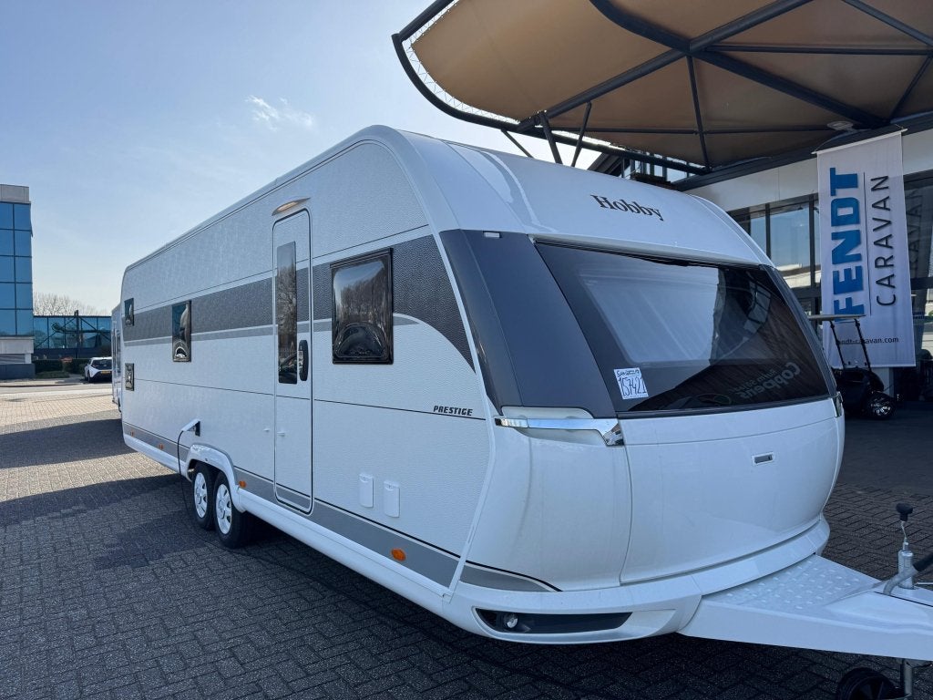 Hobby Prestige 720 KWFU 2026, Caravans en Kamperen, Caravans, Standaardzit, Hobby, Schokbreker, 7 tot 8 meter