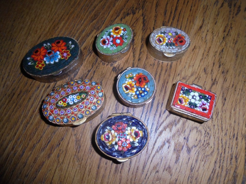 Pillendoosje / 7 stuks in 1 koop  Millefiori en Micromozaïek, Antiek en Kunst, Ophalen of Verzenden