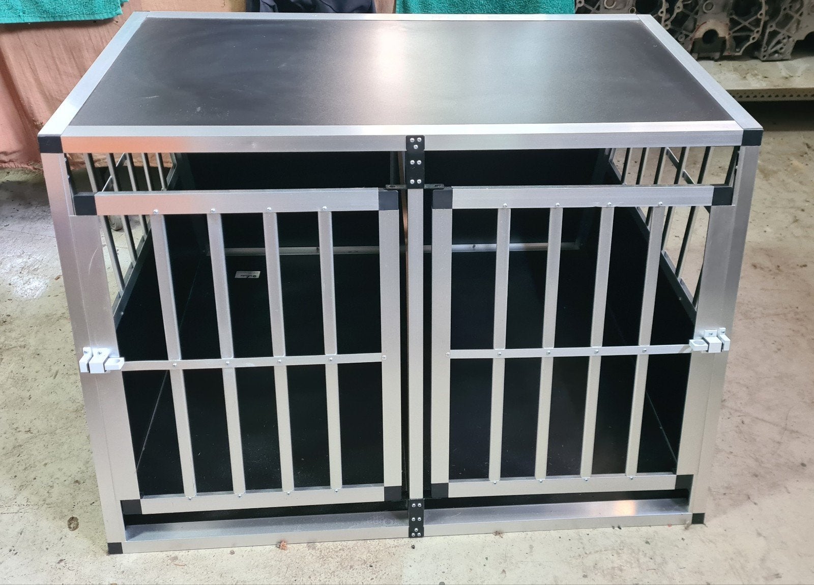 XL honden bench reis kennel voor bv in de auto, Ophalen, Zo goed als nieuw