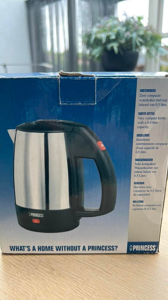 Waterkoker ( klein), Witgoed en Apparatuur, Waterkokers, Minder dan 1 liter, Ophalen of Verzenden, Gebruikt