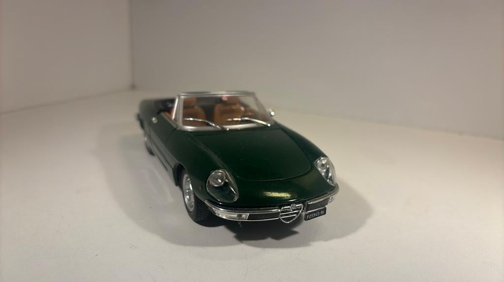 Alfa romeo 2000 spder 1971 metro 1.24, Hobby en Vrije tijd, Modelauto's | 1:24, Overige merken, Ophalen of Verzenden, A, A