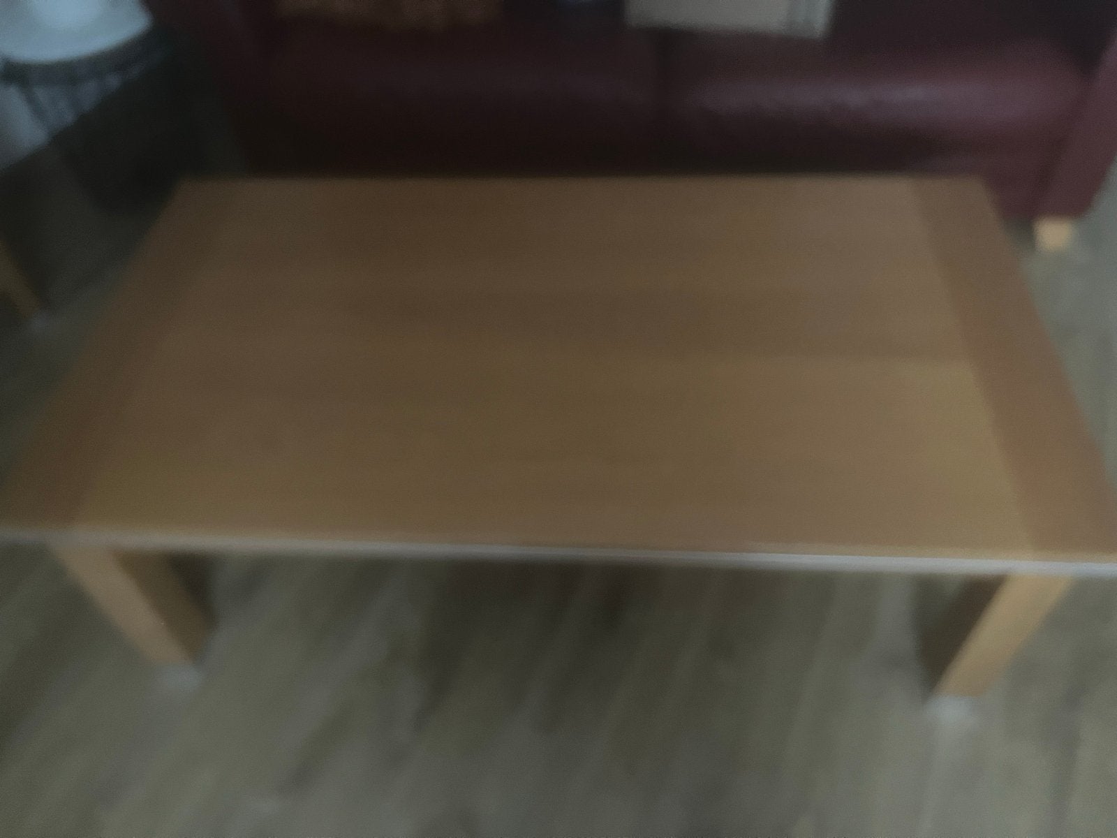 Houten salontafel met metalen accenten, Huis en Inrichting, Ophalen, 50 – 75, Gebruikt, 100 tot 150 cm
