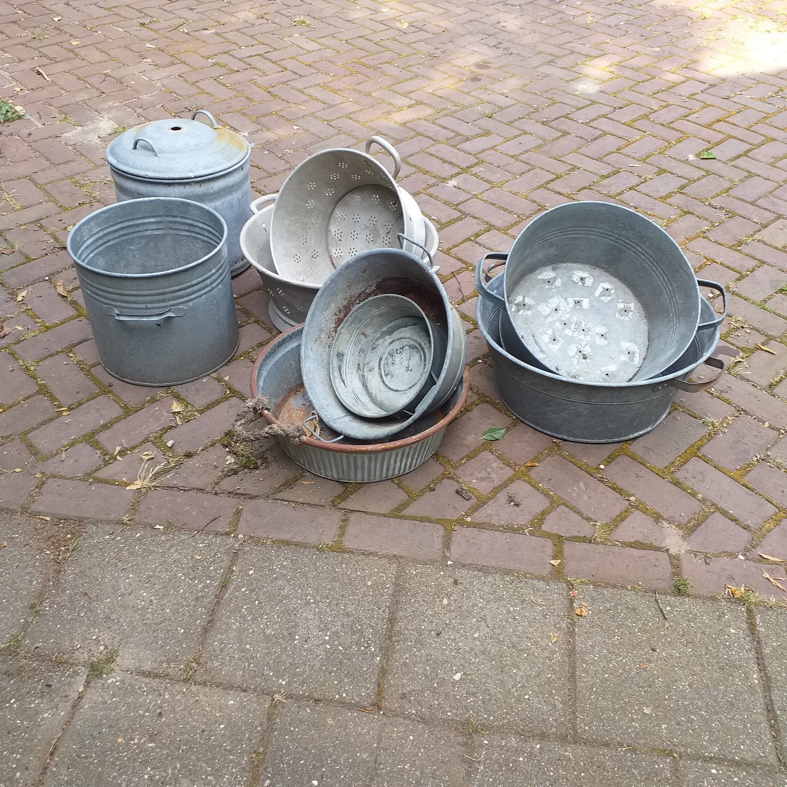 zinken teil , vergiet , emmer, weckketel v.a 10,- p.st, Ophalen