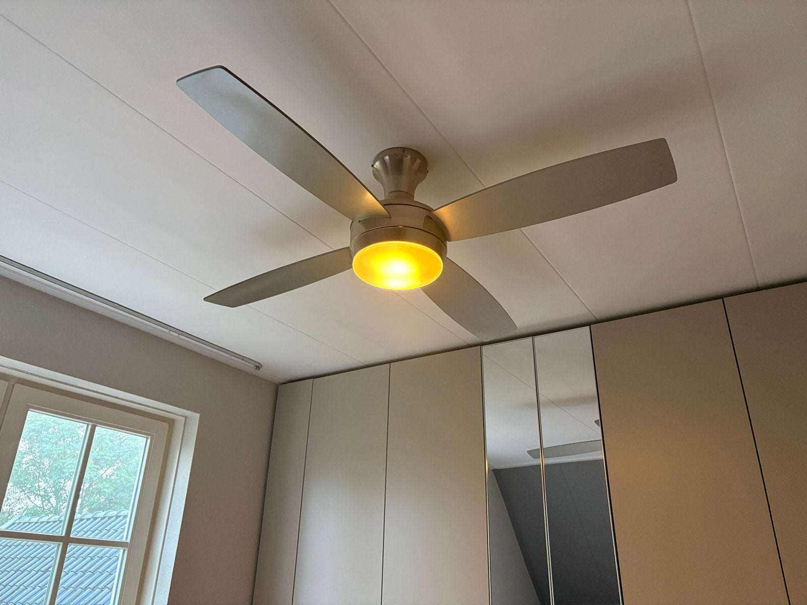 Plafondventilator met afstandsbediening en verlichting, Ophalen, Zilver, Gebruikt, Overige merken