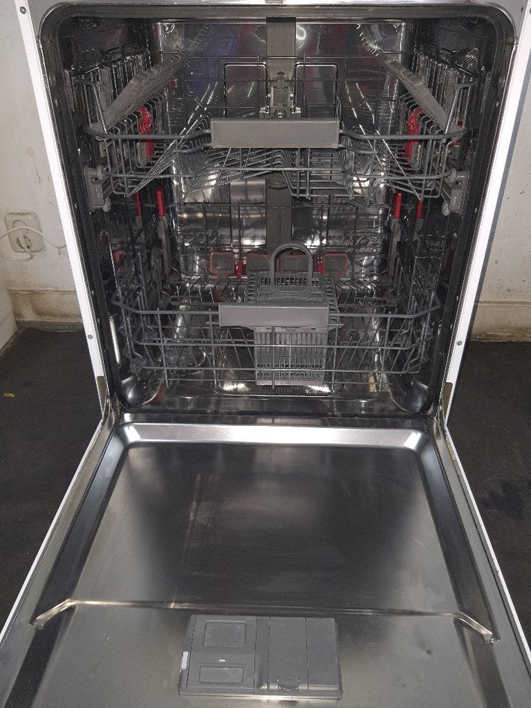 A++ Zgan top Whirlpool 6THSENSE vaatwasser Werkt Uitstekend, Witgoed en Apparatuur, Vaatwasmachines, Ophalen, Minder dan 85 cm