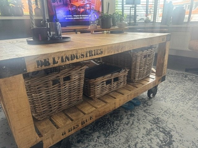Salontafel, 50 – 75, 100 tot 150 cm, Zo goed als nieuw, Industrieel