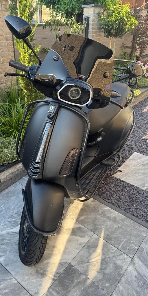 Vespa sprint mat zwart voorzien van diverse extra opties, Fietsen en Brommers, Scooters | Vespa, Ophalen, Gebruikt, Vespa S, Benzine