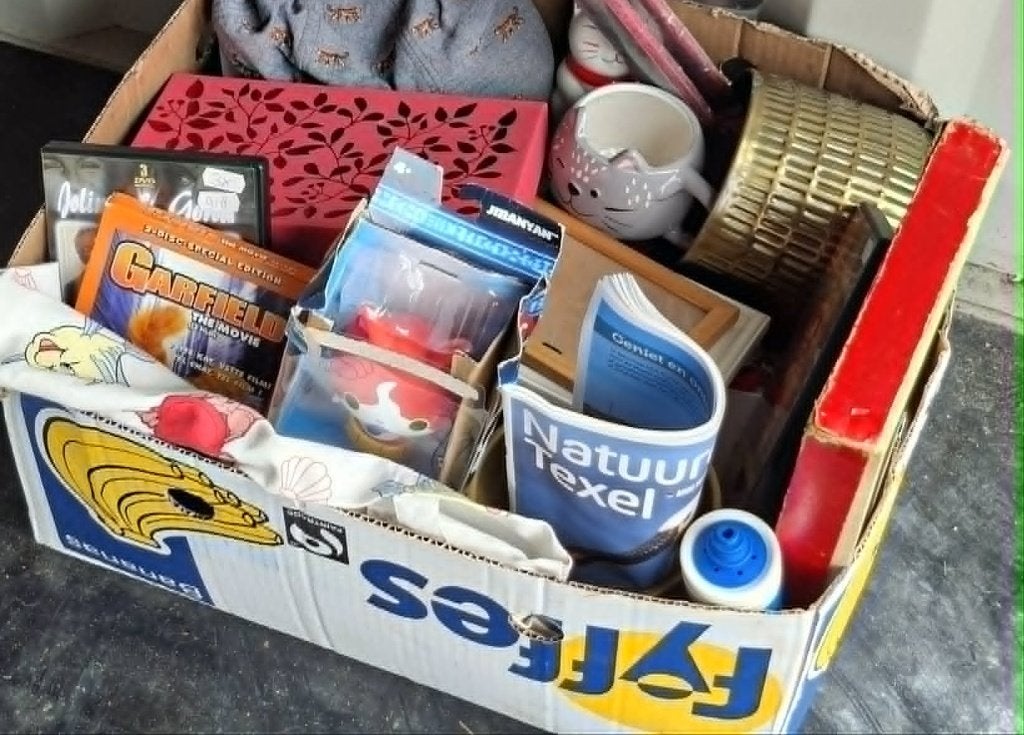 Rommelmarkt doos, Ophalen, Gebruikt