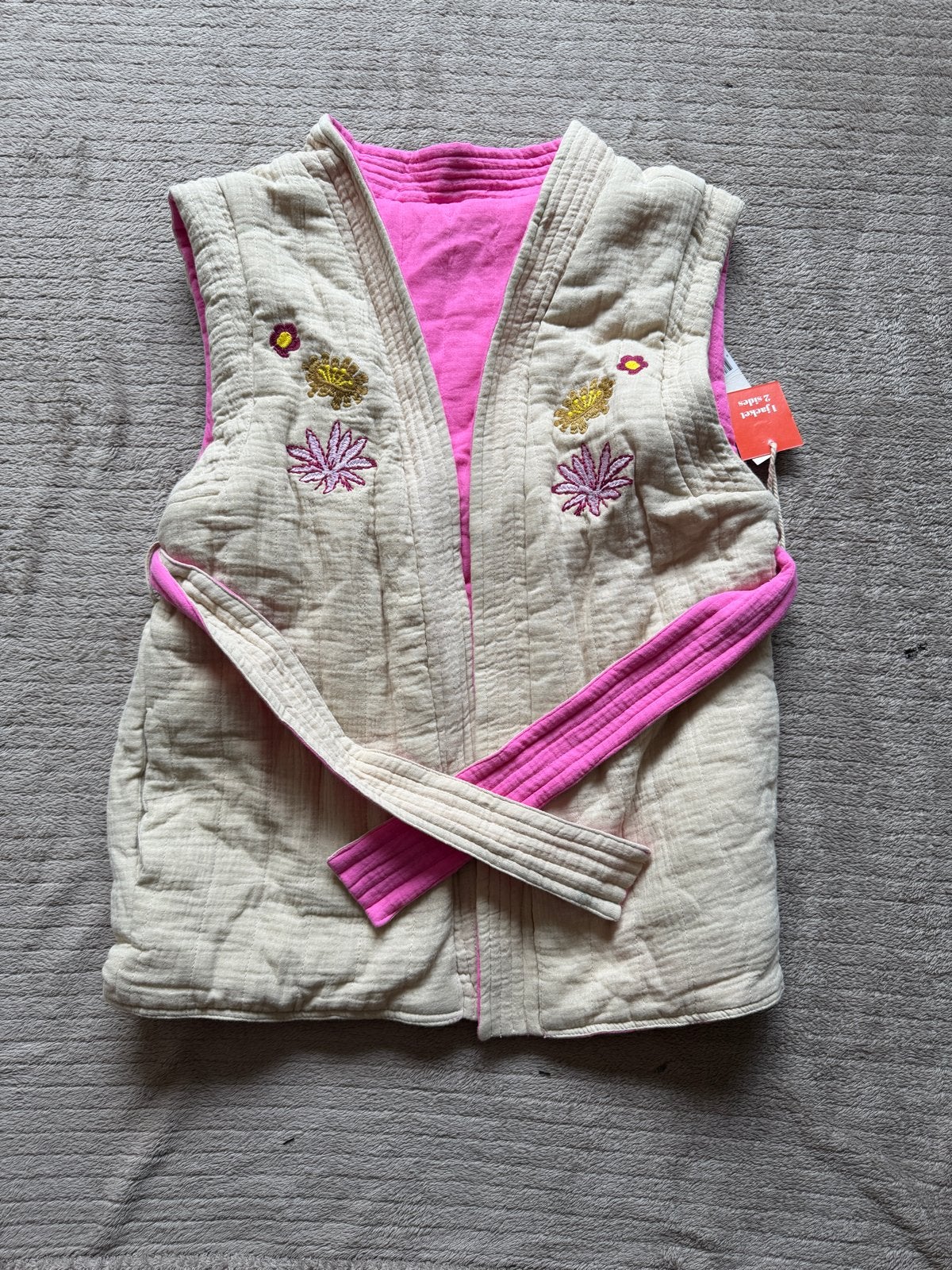 Ammehoela dames Omkeerbaar Gilet M/L - Nieuw met kaartje, Ophalen of Verzenden, Nieuw, Maat 38/40 (M), Beige