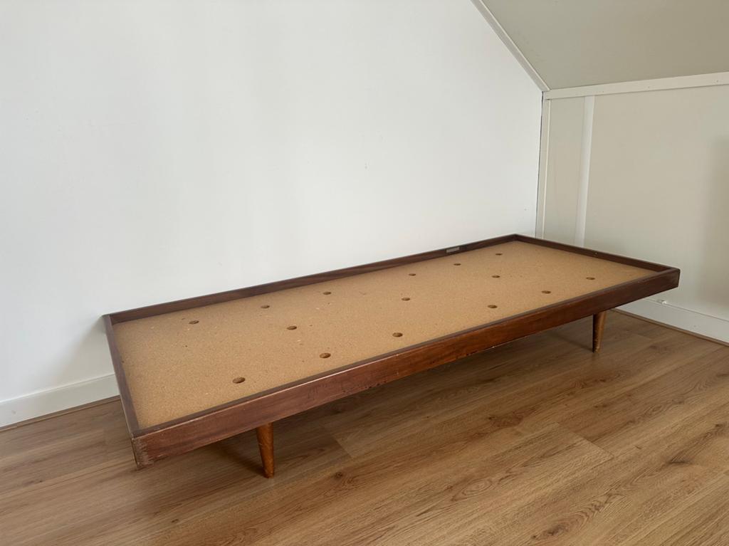 Mid century vintage daybed 80x190, Huis en Inrichting, Ophalen, Gebruikt, Eenpersoons, Bruin