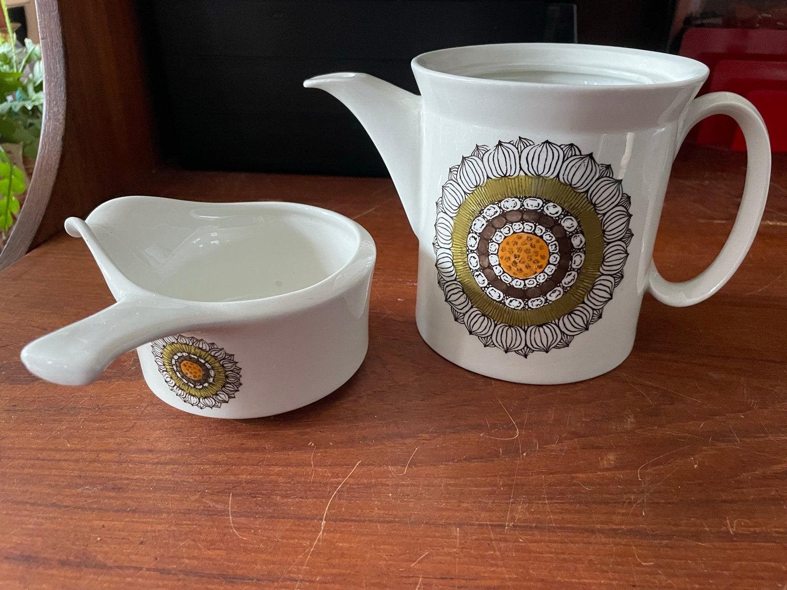 Vintage Burleigh Ironstone Minaret kan en sausschaal, Ophalen of Verzenden