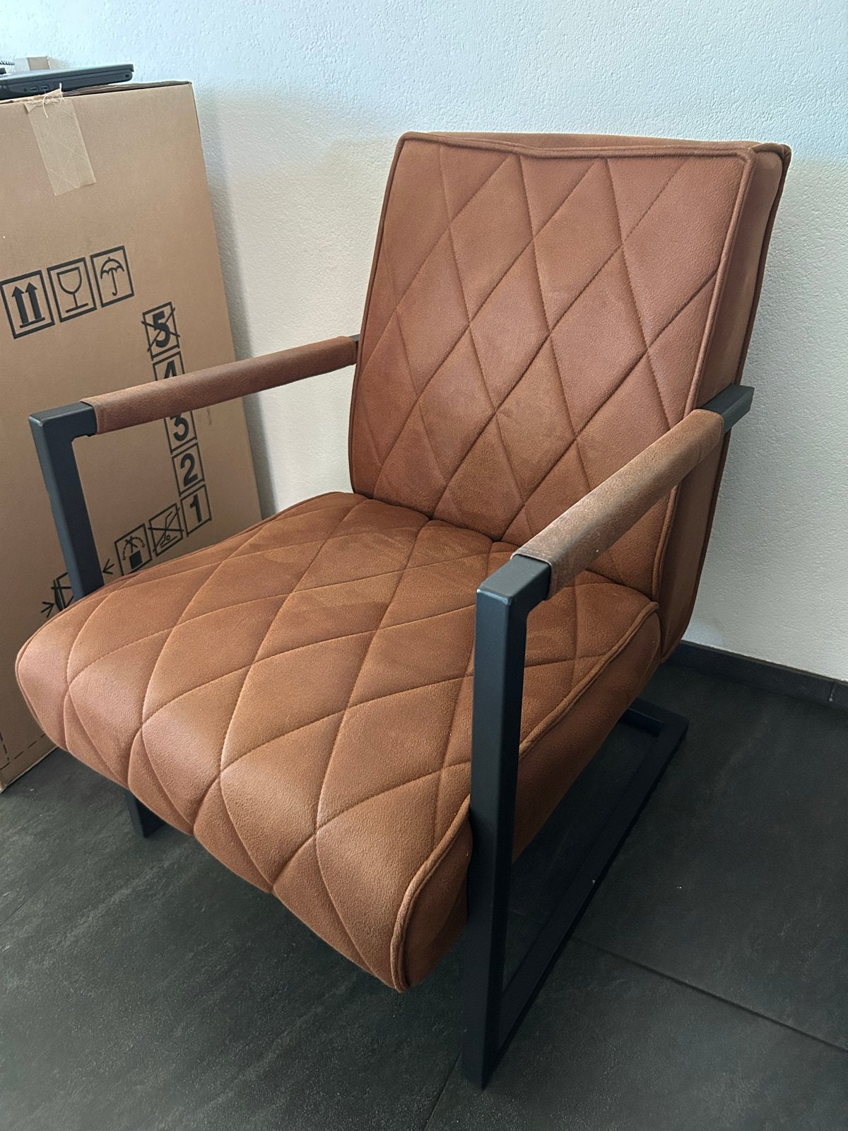 Label51 Fauteuil 'Vance' Cognac, Huis en Inrichting, Stoelen, Ophalen, Bruin, Zo goed als nieuw, Metaal