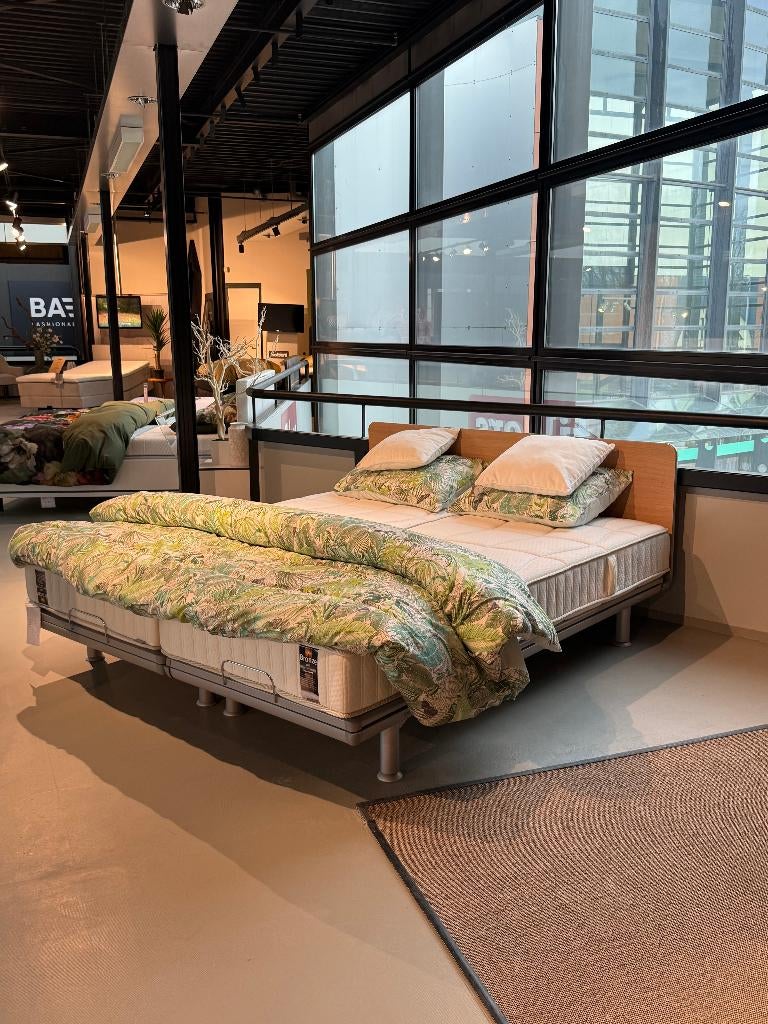 Avek Inventa Ledikant 180x210 inclusief twee matrassen!!, 210 cm, Ophalen of Verzenden, 180 cm, Grijs