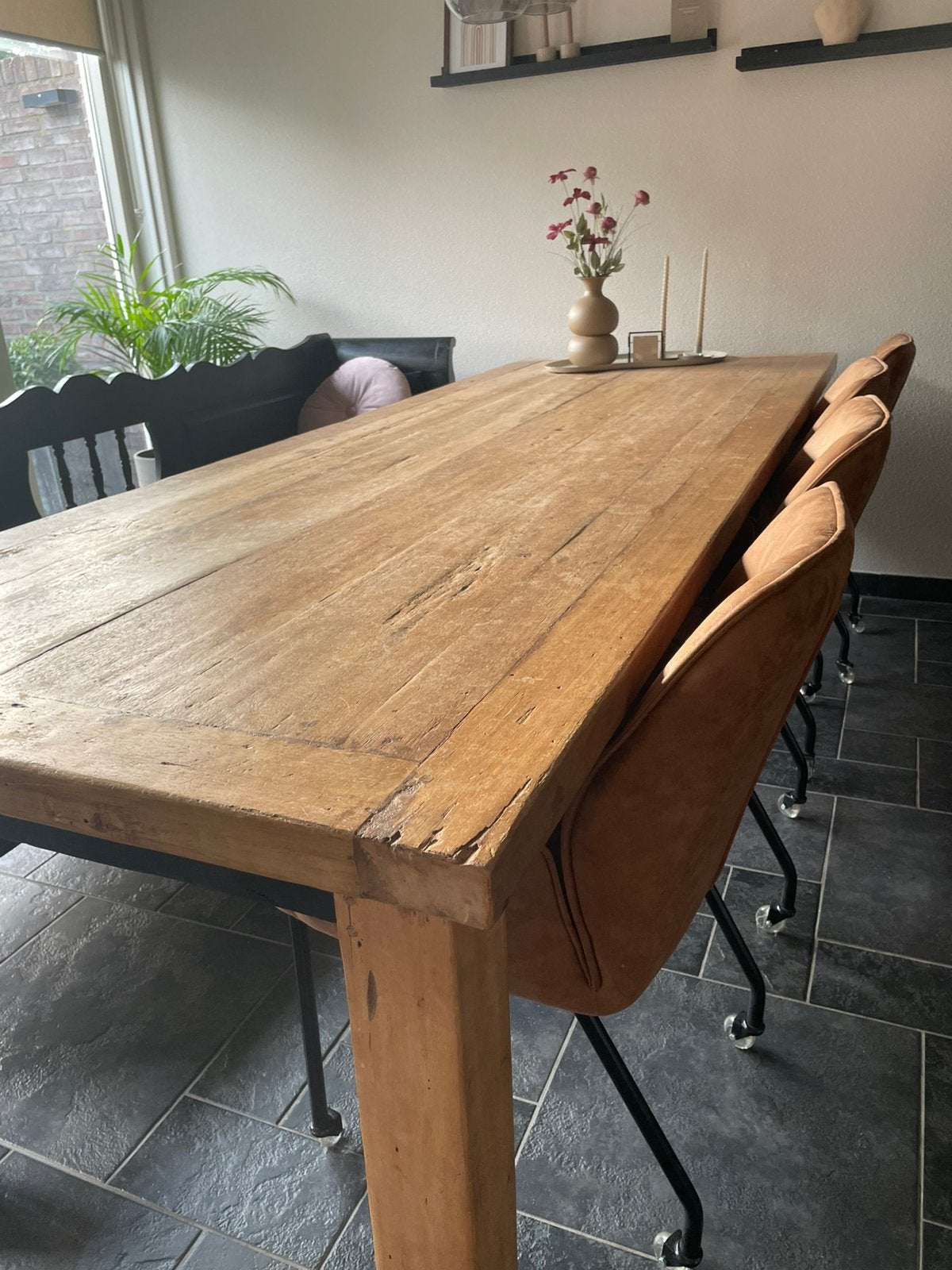 Mooie eetkamer fauteuil op wielen, Huis en Inrichting, Fauteuils, Ophalen of Verzenden, Zo goed als nieuw, Minder dan 75 cm, 50 tot 75 cm
