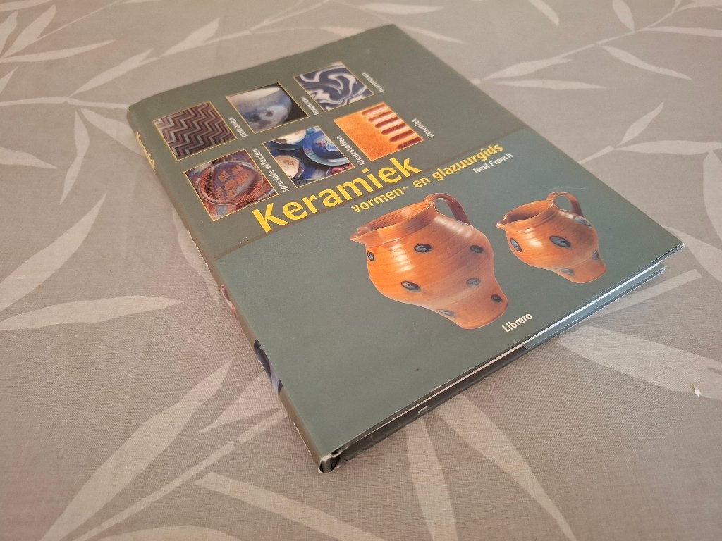KERAMIEK Vormen- en Glazuurgids (Neal French), Ophalen of Verzenden, Zo goed als nieuw, Overige onderwerpen, Neal French