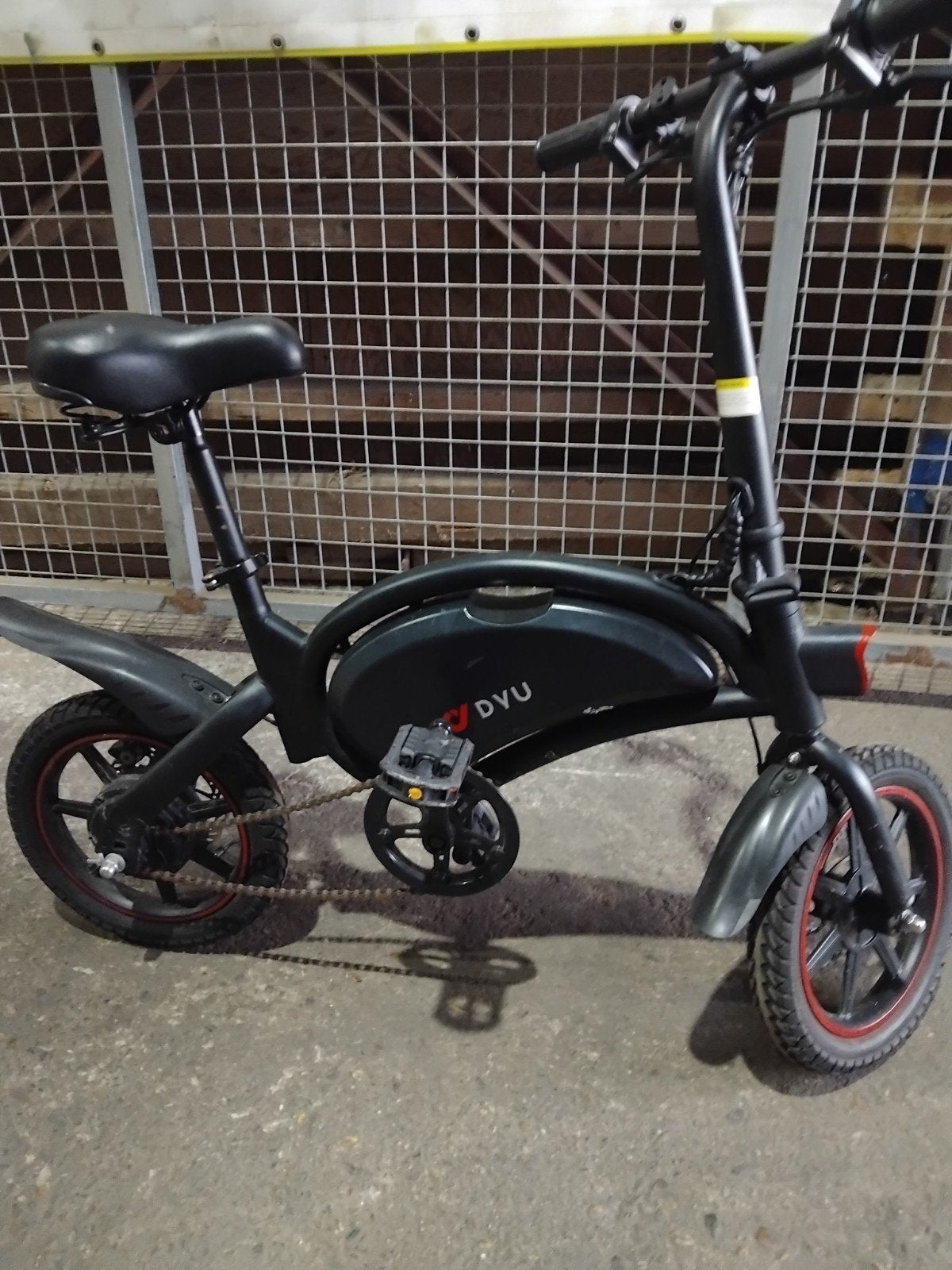 Compacte opvouwbare elektrische fiets - DYU, Gebruikt, Minder dan 47 cm, 30 tot 50 km per accu, Ophalen