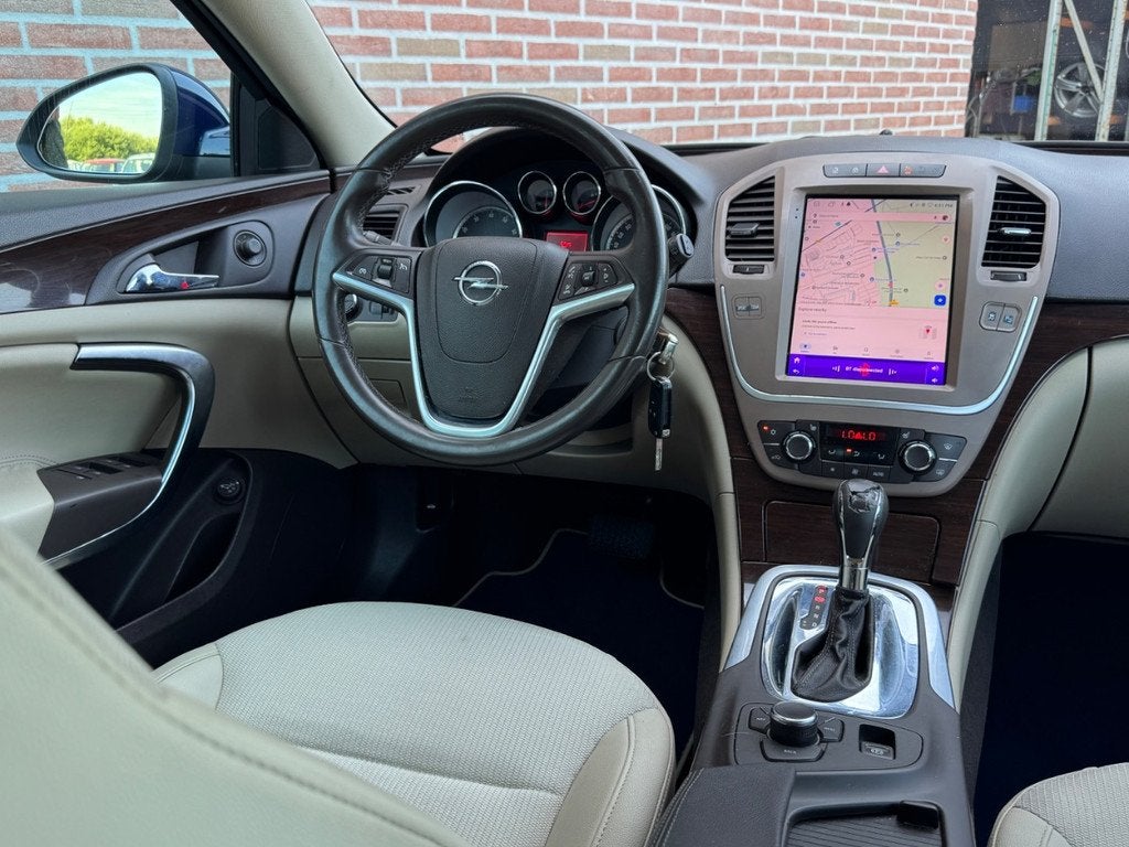 Opel Insignia Sports Tourer 2.0 Turbo Aut | Cosmo 4x4 | Airc, Auto's, Opel, Automaat, Navigatiesysteem, 4 cilinders, Blauw