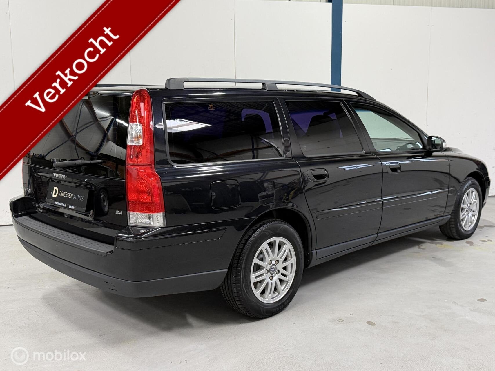 Volvo V70 2.4 Kinetic 170PK / YOUNGTIMER, Voorwielaandrijving, Gebruikt, Zwart, 1470 kg