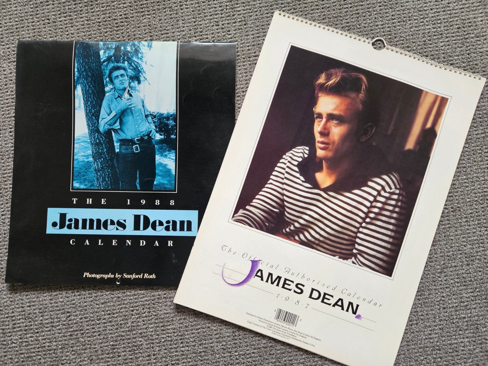 2 Grote kalenders James Dean 1987 en 1988, Verzamelen, Verzenden, Zo goed als nieuw, Film, Poster