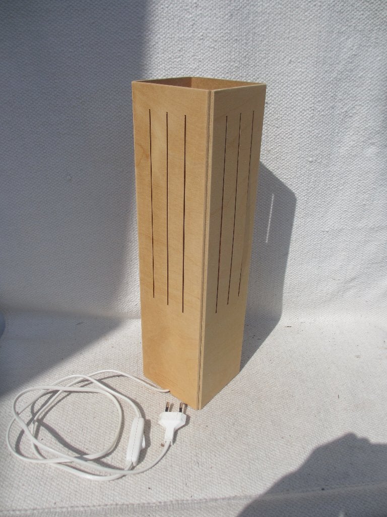 Wijnlamp - Tafellamp - Ontwerp Tai Guimaraes - 2001, Gebruikt, E14 (klein), Ophalen of Verzenden, Sfeerlamp