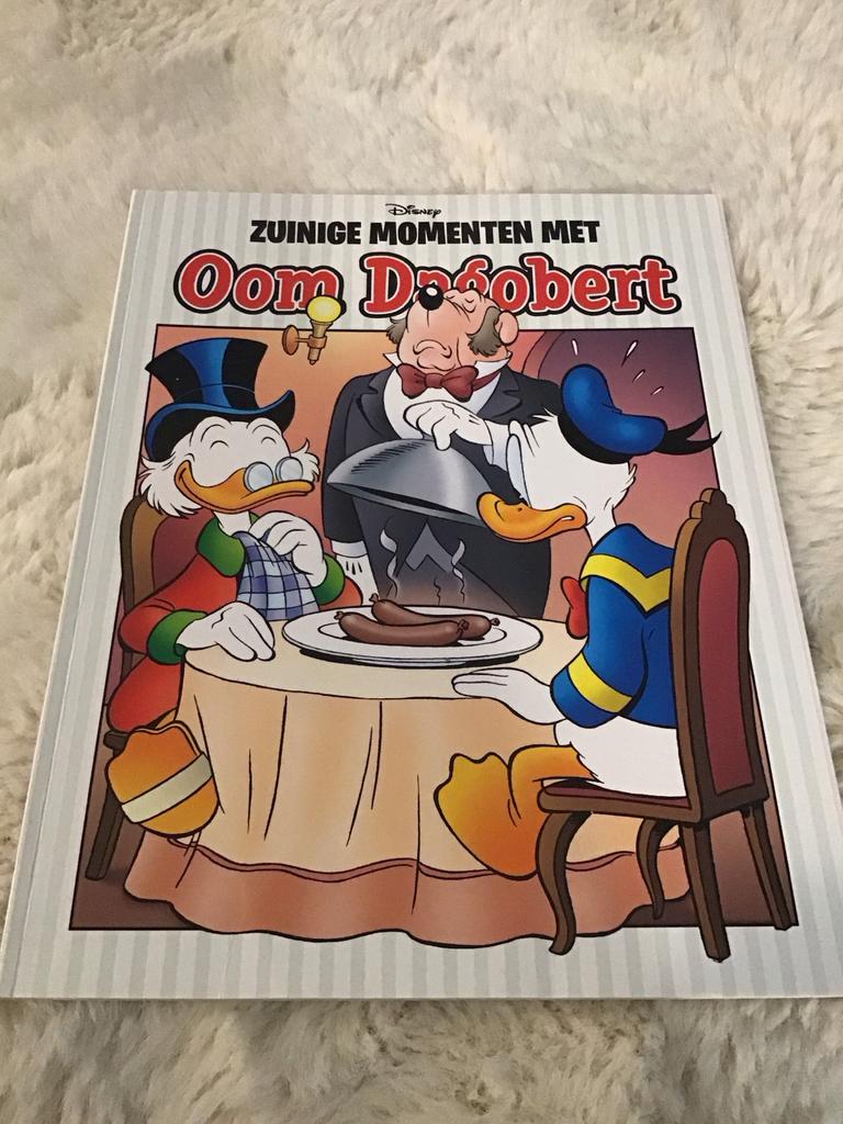 Zuinige Momenten met Oom Dagobert stripboek Actie 2+1 gratis, Eén stripboek, Ophalen of Verzenden, Gelezen
