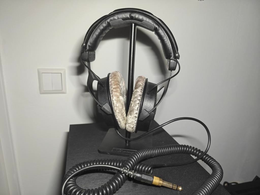 Beyerdynamic DT 990 Pro met standaard, Audio, Tv en Foto, Koptelefoons, Ophalen of Verzenden, Overige merken