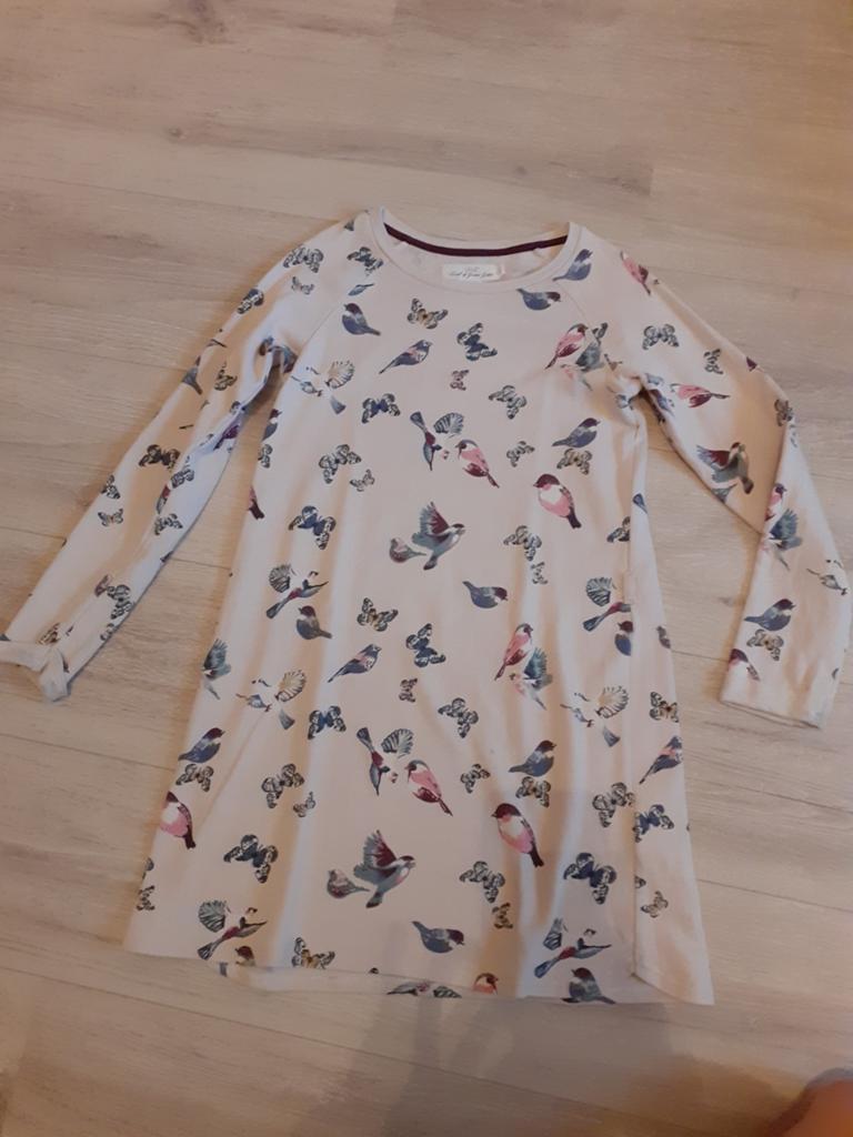 Leuke jurk met opdruk vogels en vlinders maat 134/140, Kinderen en Baby's, Kinderkleding | Maat 134, Meisje, H&M, Ophalen of Verzenden