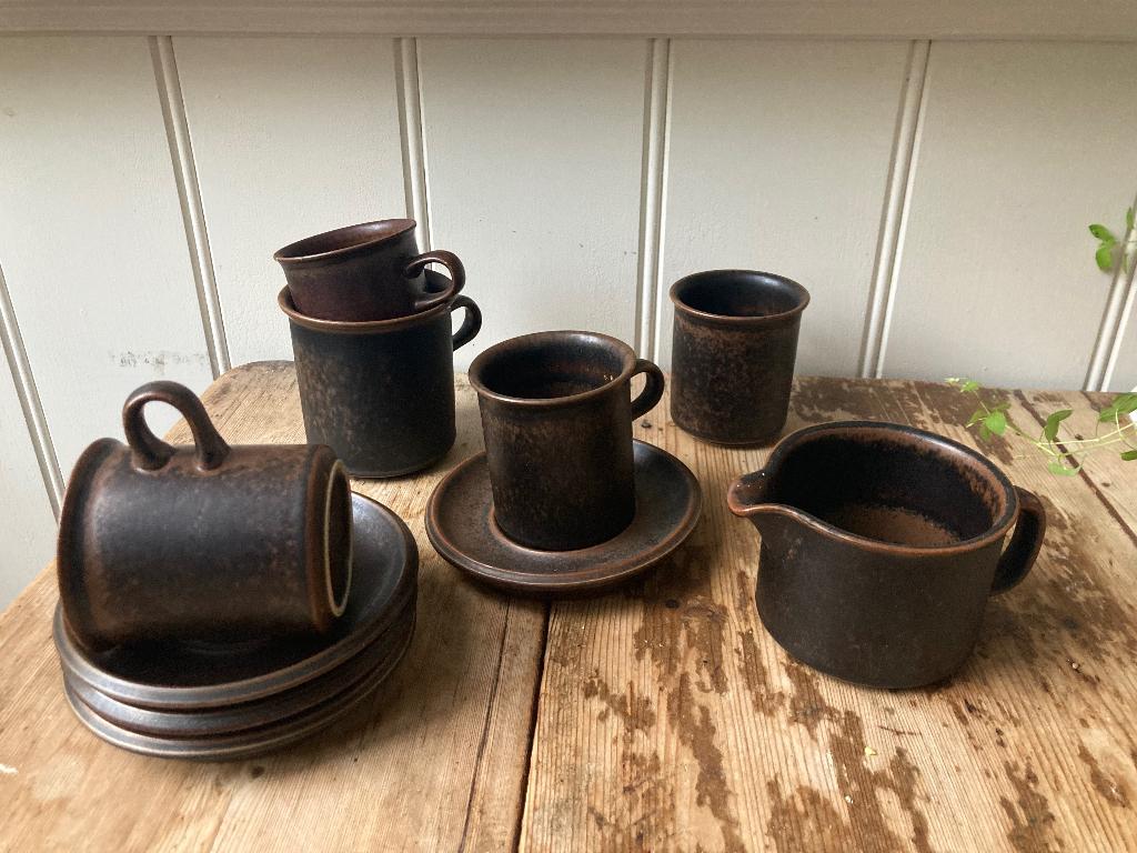 Te koop onderdelen Arabia Ruska servies, Huis en Inrichting, Keuken | Servies, Gebruikt, Keramiek, Ophalen of Verzenden, Overige stijlen