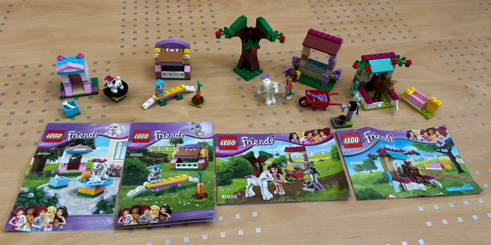 LEGO friends 4 dierensets compleet + instructies, Ophalen of Verzenden, Zo goed als nieuw, Lego