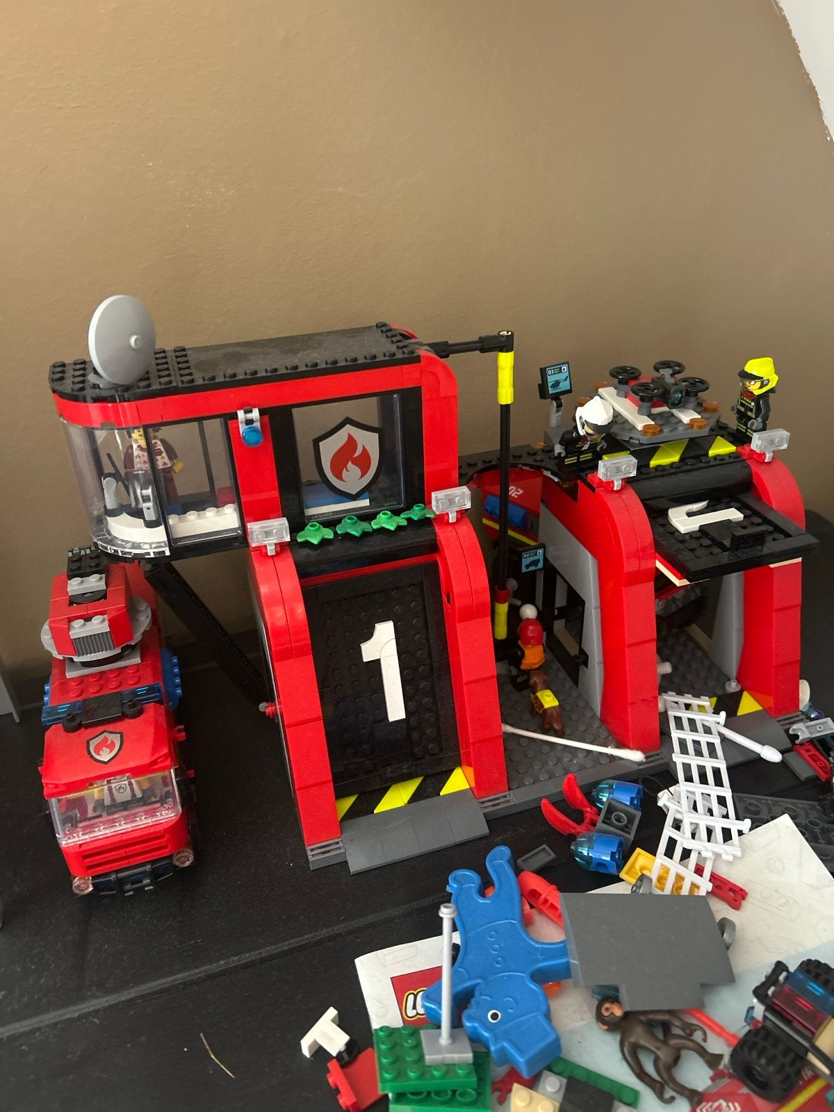 LEGO City 60414 Brandweerkazerne met brandweerwagen, Ophalen of Verzenden, Gebruikt, Overige merken