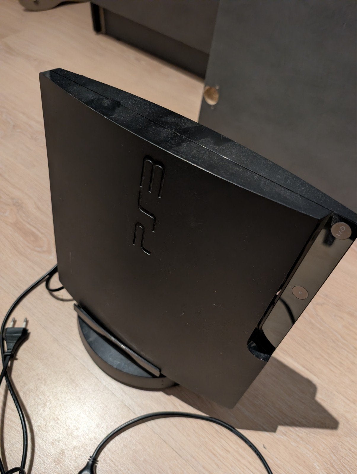 PS3 Slim + 22 games + 2 controllers + oplaadstation, Ophalen, Met 2 controllers, Slim, Gebruikt