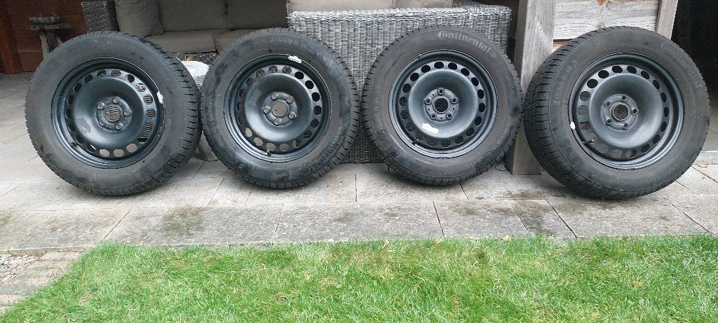 4 Winterbanden Continental – 215/60 R16, Ophalen, 16 inch, Winterbanden, Band(en)
