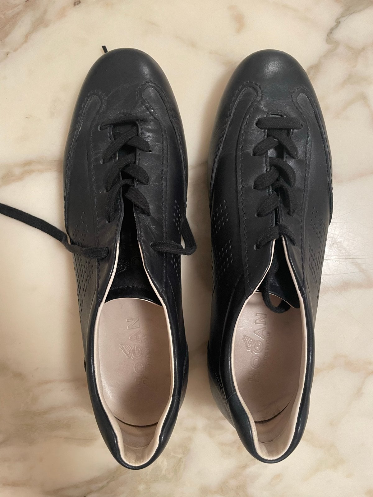Hogan Dames Sneakers - Maat 37, Kleding | Dames, Schoenen, Ophalen of Verzenden, Gedragen, Zwart, Sneakers of Gympen