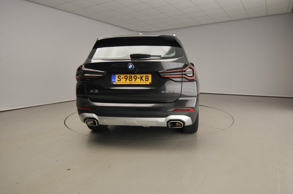 BMW X3 xDrive30e | LED | Leder | Navigatie | Trekhaak | Spor, Vierwielaandrijving, 129 €/maand, SUV of Terreinwagen, 750 kg