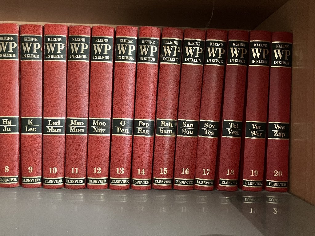 Encyclopedie Kleine Winkler Prins in kleur, Boeken, Complete serie, Ophalen of Verzenden, Zo goed als nieuw, Algemeen