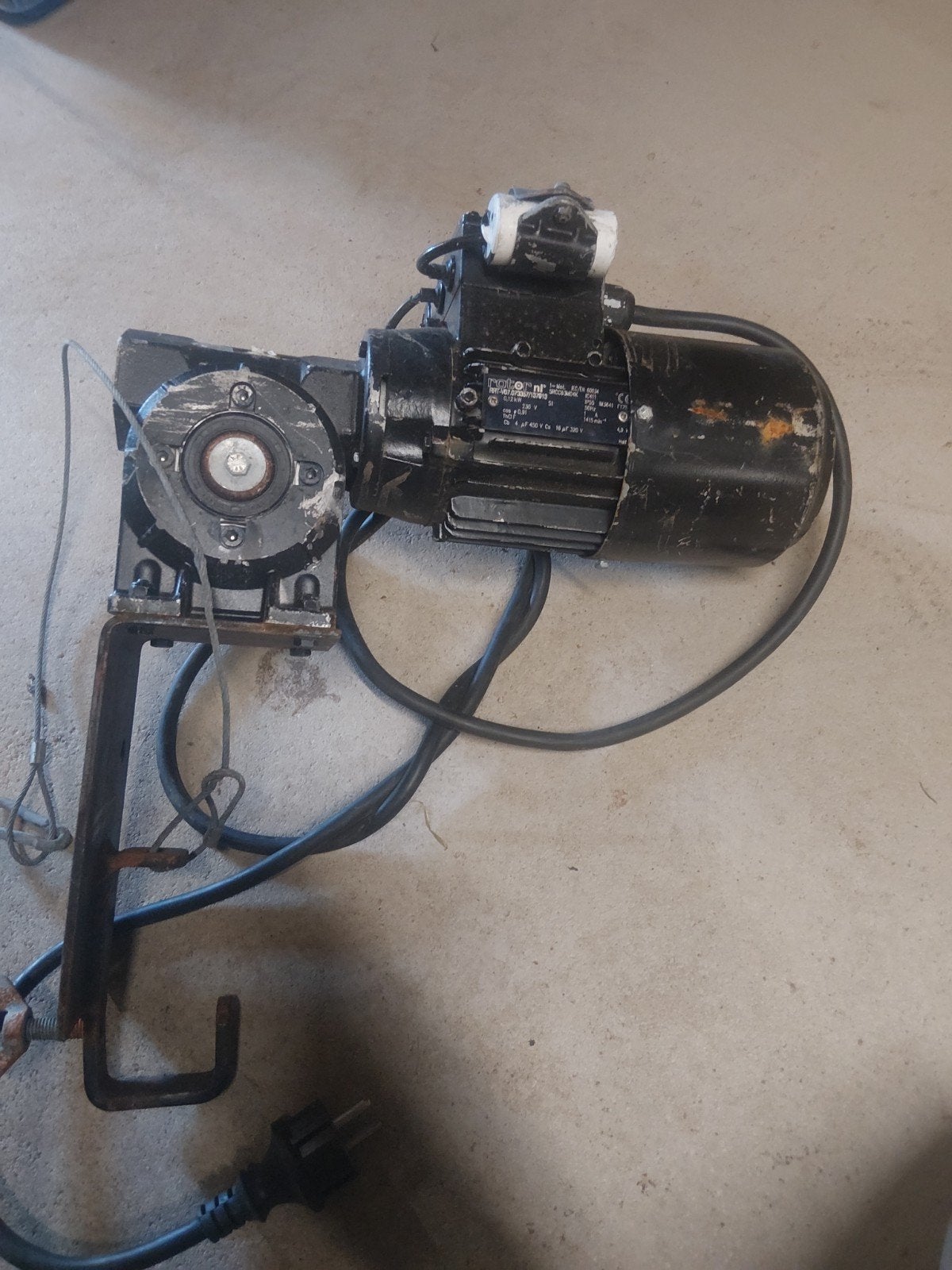 Rotor NL Reductiemotor 230V met Haakse Tandwielkast/Wormwiel, Doe-het-zelf en Verbouw, Motoren, Ophalen, Gebruikt, Elektromotor