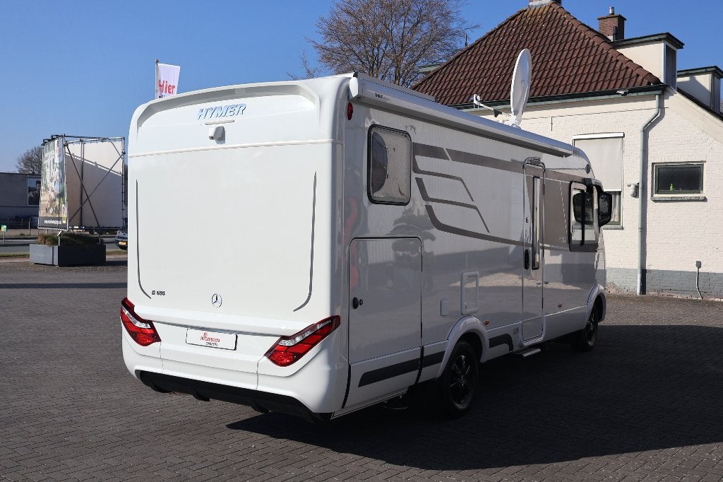 Foto 6 van Hymer BMC-I 600 WhiteLine ! BOVENKASTEN ! ALDE ! E&P LEVEL !