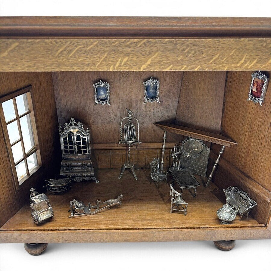 Houten kijkkastje met zilveren miniaturen, Ophalen of Verzenden, Gebruikt, Overige typen